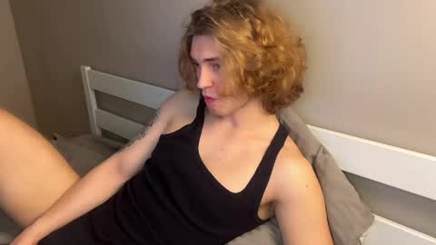 Snapshot of namiraaxel chatting on May 2, 2026, 8:47 pm Georges online show from May 2, 2026, 8:47 pm