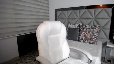 Snapshot of nana_levy chatting on January 8, 2025, 6:41 am Nana levy online show from January 8, 2025, 6:41 am