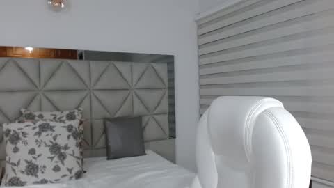 Snapshot of nana_levy chatting on February 11, 2025, 10:04 am Nana levy online show from February 11, 2025, 10:04 am