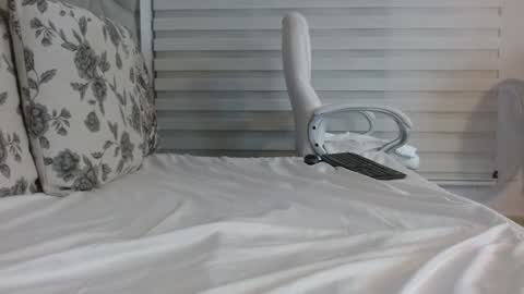 Snapshot of nana_levy chatting on February 23, 2025, 9:44 am Nana levy online show from February 23, 2025, 9:44 am