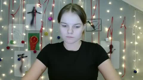 Nana online show from November 12, 2025, 9:10 am