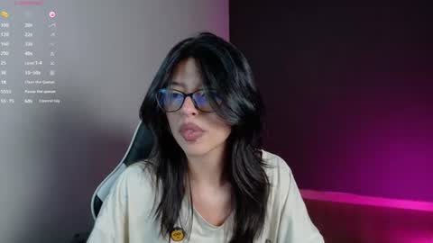 Nana  Natalia online show from July 17, 2026, 1:34 am