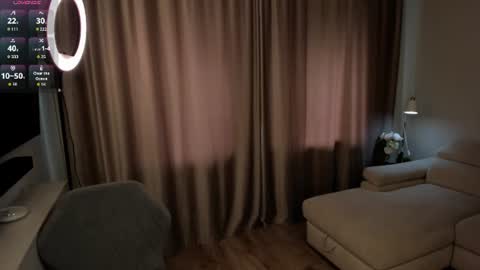 Kiana online show from July 28, 2026, 6:53 am