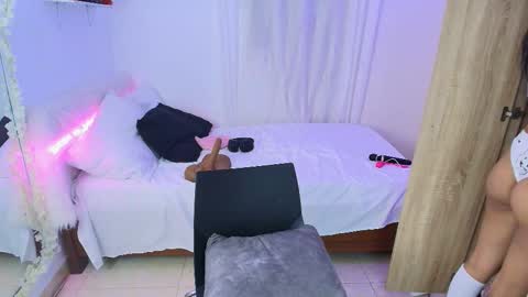 Snapshot of nanami_20 chatting on November 5, 2025, 7:03 pm samantha online show from November 5, 2025, 7:03 pm