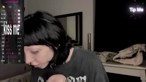 Nana online show from December 27, 2024, 2:22 pm