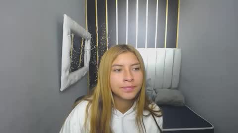 Snapshot of nancy_blonde chatting on April 23, 2026, 11:53 am nancy blonde online show from April 23, 2026, 11:53 am