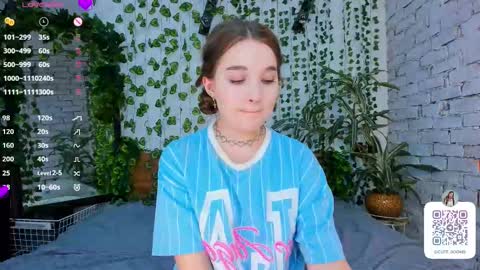 Luna online show from March 8, 2025, 9:28 am