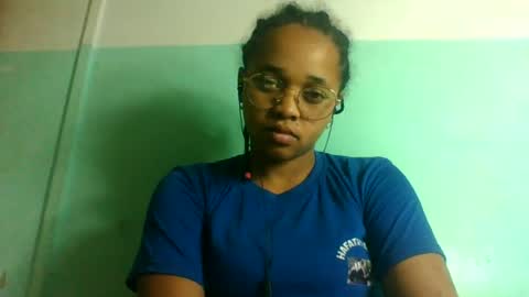 nandrianina416143 online show from July 3, 2026, 7:26 am