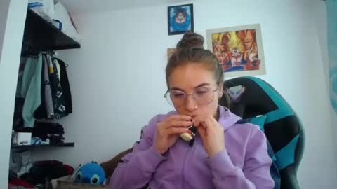 nanna yoshi online show from July 27, 2026, 8:49 pm