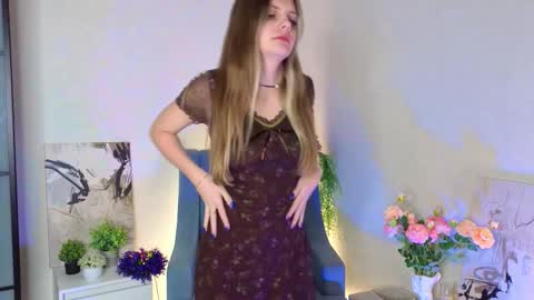 Marina online show from October 22, 2025, 8:14 am