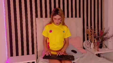 nano_kawaii online show from July 3, 2026, 12:33 pm