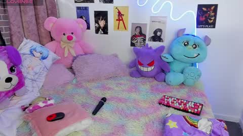 Naoko online show from April 21, 2026, 2:51 am