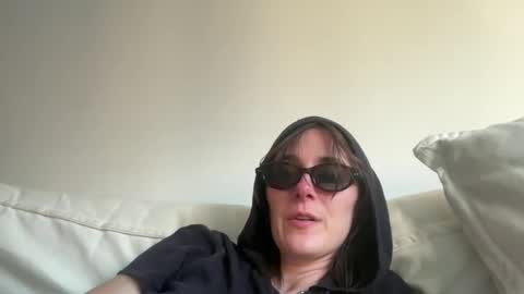 Naomi      online show from June 3, 2026, 11:21 pm