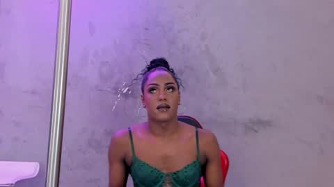 Naomi Blair online show from May 11, 2026, 3:34 am