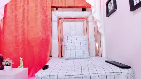 Snapshot of naomi_curvy69 chatting on July 16, 2026, 6:03 pm Naomy online show from July 16, 2026, 6:03 pm