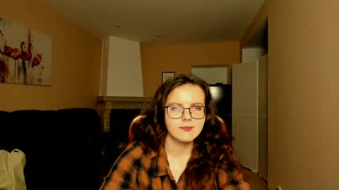 naomi_di online show from June 28, 2026, 7:09 pm