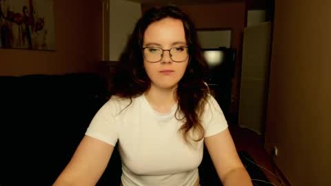 naomi_di online show from June 30, 2026, 7:26 pm