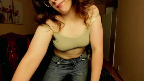 naomi_di online show from July 1, 2026, 7:35 pm