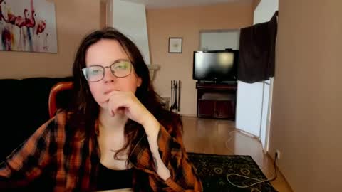 naomi_di online show from July 14, 2026, 9:03 am