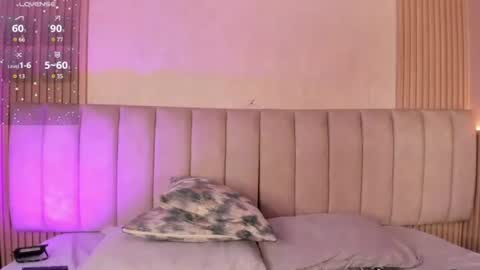Naomi online show from July 8, 2026, 12:42 pm