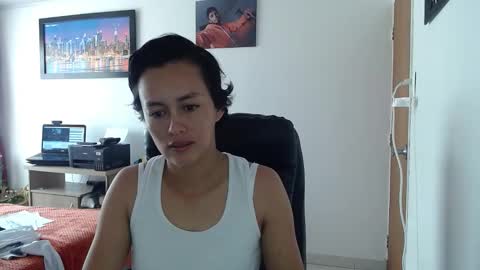 Snapshot of naomi_l0ve chatting on November 25, 2025, 1:33 pm Lucy online show from November 25, 2025, 1:33 pm