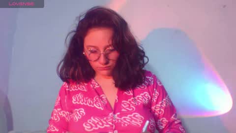 Naomi online show from March 7, 2025, 3:29 am