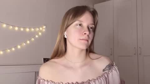 Naomi online show from February 12, 2026, 6:36 pm