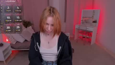 Naomi online show from November 11, 2025, 11:21 am