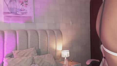 Snapshot of naomigray__ chatting on July 15, 2026, 6:46 pm Naomi-Gray online show from July 15, 2026, 6:46 pm