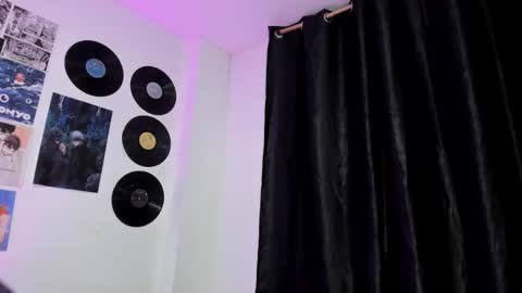 naomiharuno online show from October 17, 2025, 2:04 am