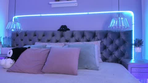 Naomi online show from January 11, 2025, 11:24 pm