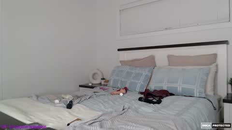 naomirhoades online show from July 28, 2026, 3:21 pm