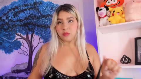 Laura  online show from April 25, 2026, 5:54 am