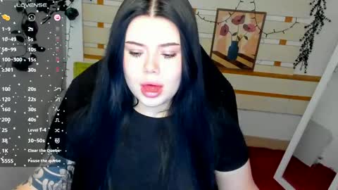 Snapshot of naomivibes chatting on May 6, 2026, 7:13 am Naomi online show from May 6, 2026, 7:13 am