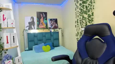 naomy online show from January 28, 2025, 9:19 pm