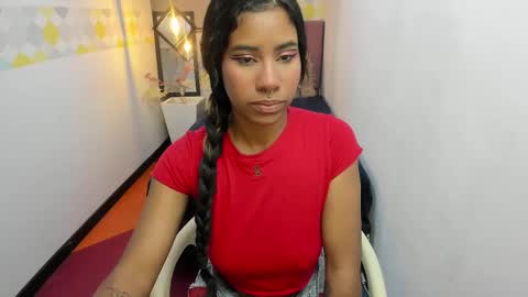 Snapshot of naomy__smith__ chatting on February 2, 2025, 12:02 pm N A O M Y online show from February 2, 2025, 12:02 pm