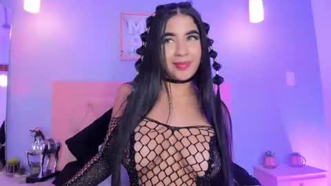 Naomy online show from June 26, 2026, 7:40 pm