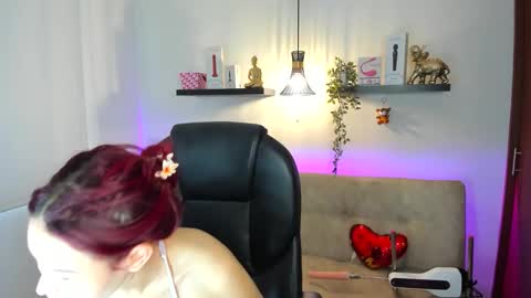 Snapshot of naomy_stanley chatting on May 10, 2026, 9:31 pm Naomy Stanley online show from May 10, 2026, 9:31 pm
