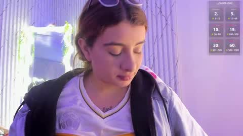 Naomy  online show from March 27, 2026, 3:34 am