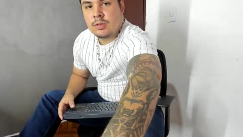 Snapshot of narciso_kh chatting on January 9, 2025, 1:13 pm deibyd online show from January 9, 2025, 1:13 pm