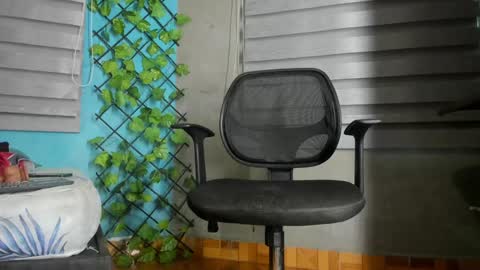 Snapshot of narciso_kh chatting on January 15, 2025, 2:13 pm deibyd online show from January 15, 2025, 2:13 pm