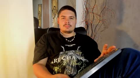 Snapshot of narciso_kh chatting on February 8, 2025, 1:22 pm deibyd online show from February 8, 2025, 1:22 pm