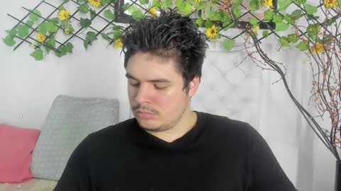 Snapshot of narciso_kh chatting on September 28, 2025, 9:20 pm deibyd online show from September 28, 2025, 9:20 pm