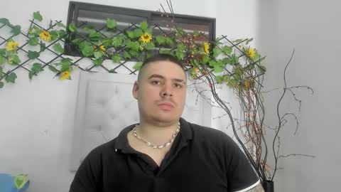 Snapshot of narciso_kh chatting on October 30, 2025, 2:46 am deibyd online show from October 30, 2025, 2:46 am