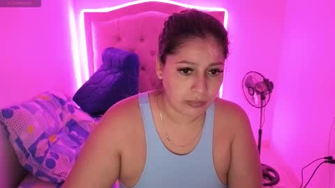 Nasly batista  online show from October 22, 2025, 3:18 am