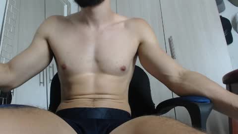 nassh_18 online show from May 12, 2026, 1:58 am