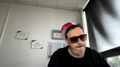 nassobout online show from May 17, 2026, 10:44 am