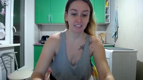 nastasiiaaforyou online show from December 31, 2024, 2:14 pm