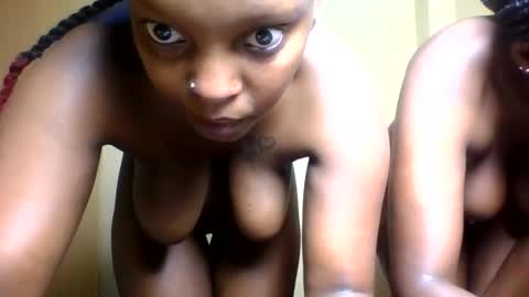 Kiki online show from May 23, 2026, 11:42 pm
