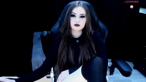 nastykatty_ online show from July 10, 2026, 6:32 pm